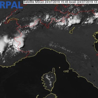 Nell'immagine lo scatto del satellite sul Nord Italia alle ore 15.45 con la Liguria praticamente priva di nubi