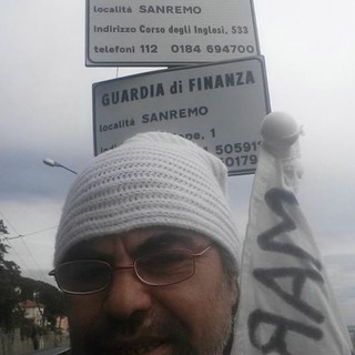 A piedi dal confine italo-francese a Roma per raccogliere firme contro la disoccupazione: ecco la storia di Graziano Marcelli