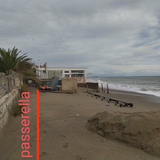 Savona, Pensiero Critico: "Rigassificatore e passeggiata in legno di via Nizza, due progetti destinati al fallimento"