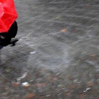 Allerta meteo rossa, Sindaco dispone chiusura scuole e impianti per la giornata di domani
