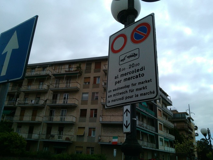 Riparte il mercato settimanale di Albenga Riparte il mercato settimanale di Albenga