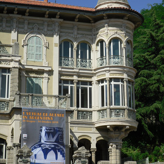 Villa Rosa, Altare: è sede del Museo del Vetro