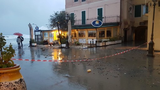 Alassio, le associazioni di categoria ricordano la terribile mareggiata di un anno fa: "Momenti che porteremo dentro per sempre"