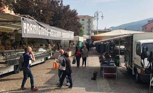 Cairo, il restyling di piazza della Vittoria fa traslocare il mercato settimanale Cairo, il restyling di piazza della Vittoria fa traslocare il mercato settimanale