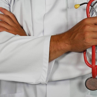 Covid, rientro medici no vax. Il dottor Corti: "Numero esiguo nel savonese"