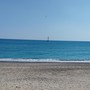 Dal 15 giugno a Pietra, Loano e Finale al via il servizio di accompagnamento alla balneazione dedicato a persone con disabilità e disagi