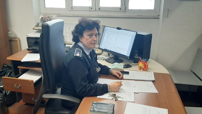 Albissola, la comandante dei vigili Marina Briano in pensione dopo 38 anni: “Ho amato il mio lavoro”