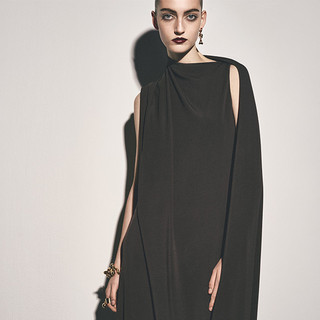Tra cultura sartoriale e spirito contemporaneo: la firma di Sportmax