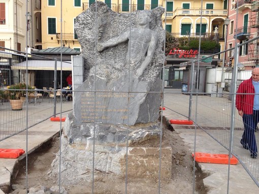 Alassio: Graziella Danio lancia la campagna per salvare il monumento a Bestoso Alassio: Graziella Danio lancia la campagna per salvare il monumento a Bestoso