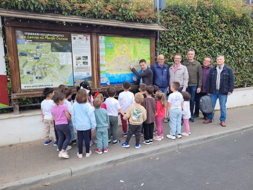 A Loano inaugurata la nuova mappa della città esposta in via delle Caselle