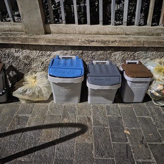 Porta a porta, una cittadina: "Non trasformiamo i cittadini in controllori" Porta a porta, una cittadina: "Non trasformiamo i cittadini in controllori"