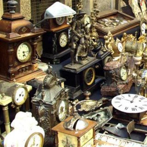 Mostra Mercato di Antiquariato a Finalmarina