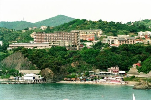 Margonara, la voce dei cittadini: "Chi da' il diritto di fare scempio delle due spiaggette?"