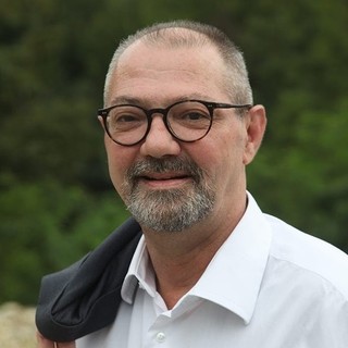 Il sindaco Mauro Righello all'ultima manifestazione insieme a Vaccarezza, il 4 novembre a Savona