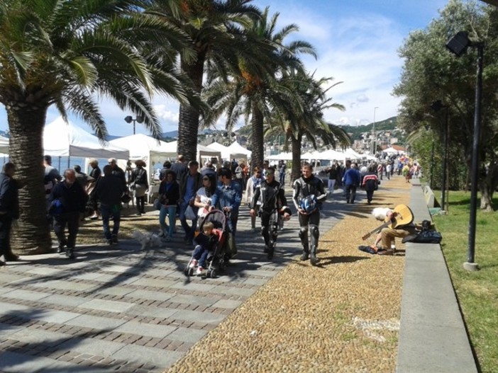 A Varazze torna il mercatino dell'antiquariato A Varazze torna il mercatino dell'antiquariato