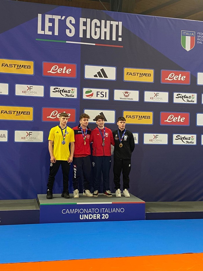 Campionati italiani under 20 lotta greco-romana: l'albisolese Matteo Gagliano medaglia di bronzo