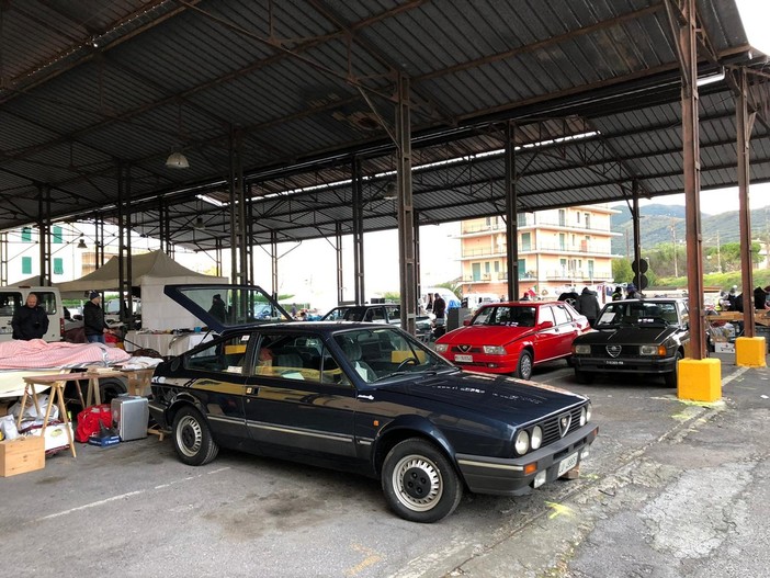 Ad Albenga la "mostra scambio ligure" di auto e moto d’epoca Ad Albenga la "mostra scambio ligure" di auto e moto d’epoca