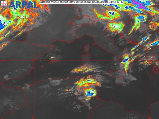 Nell’immagine lo scatto del satellite all’infrarosso sul Mediterraneo delle ore 6.45.