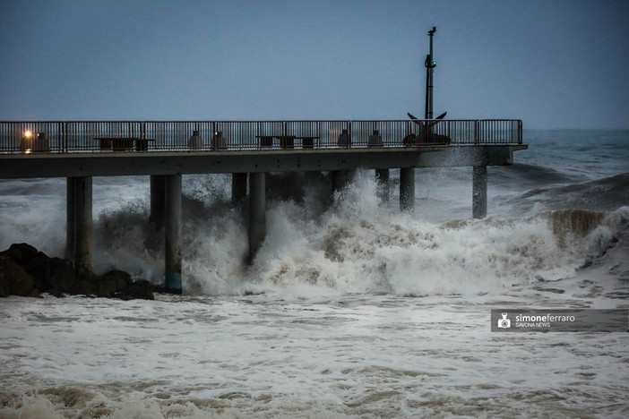 Danni mareggiata, Garibaldi: "I fondi non bastano per tutte le urgenze, se il Governo non integra intervenga la Regione"