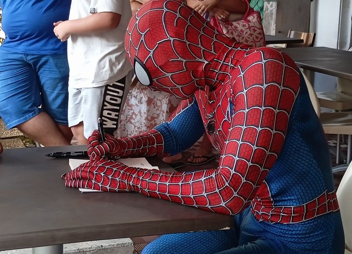 Spiderman al Bordighera Book Festival, Mattia Villardita si racconta (Foto e video)