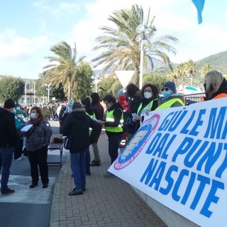 Punto nascite del Santa Corona, "Nascere a Pietra" scrive a Regione e Asl: "Ecco come ripartire subito"