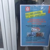 "Voi non pulite, noi non paghiamo", scatta la protesta degli abitanti dei condomini Arte