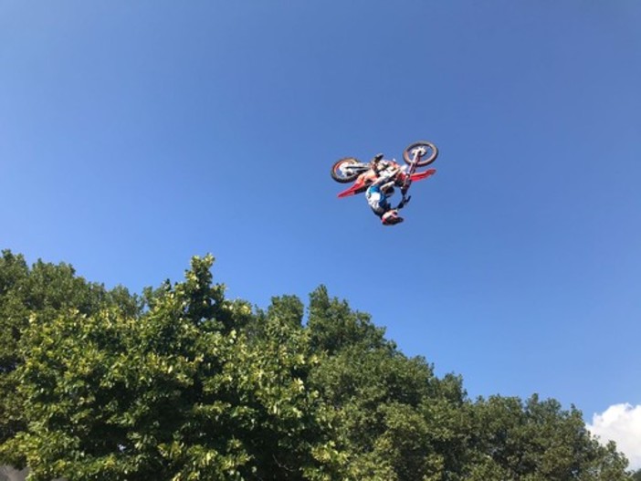Vado Ligure, domenica Freestyle Show e Mototerapia in piazza Cavour