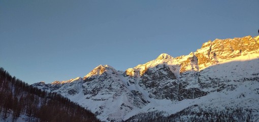 La prima alba del 2026 e il silenzio tutto intorno