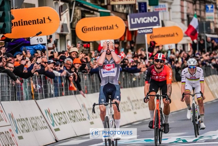 Milano-Sanremo 2025: l'olandese Van der Poel vince per la seconda volta, monumentale Filippo Ganna ma non basta (FOTO)