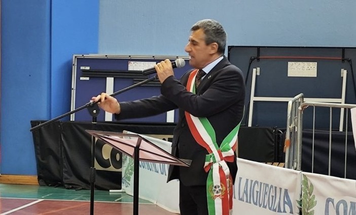 Bando spiagge a Laigueglia, il sindaco Manfredi: “Criteri deliberati nel rispetto della normativa e delle linee guida regionali”