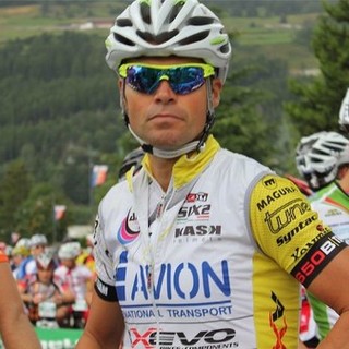 Il Giro arriva ad Andora, l'ex ciclista Celestino sente aria di casa: "Motivo di orgoglio e soddisfazione, mai visto il paese così in festa"