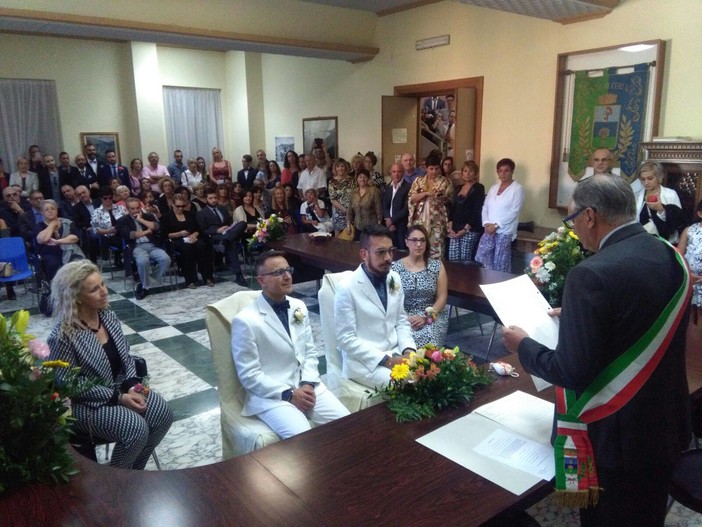 Il Consiglio di Stato dice sì alle Unioni Civili, Arcigay Savona:"Dai sindaci savonesi aspettiamo elenco location" Il Consiglio di Stato dice sì alle Unioni Civili, Arcigay Savona:"Dai sindaci savonesi aspettiamo elenco location"