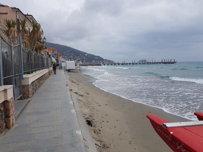 Alassio: domani inizia il ripascimento Alassio: domani inizia il ripascimento