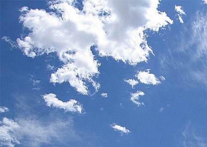 Meteo: poco nuvoloso o localmente nuvoloso per nubi basse marittimo-costiere Meteo: poco nuvoloso o localmente nuvoloso per nubi basse marittimo-costiere