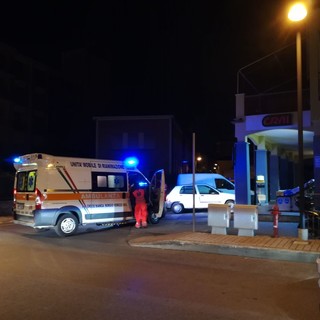 Pietra Ligure, accusa un malore per strada: soccorso anziano