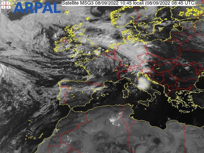 Maltempo, allerta gialla chiusa in anticipo. Arpal avverte: "Ancora possibili rovesci e temporali forti" Maltempo, allerta gialla chiusa in anticipo. Arpal avverte: "Ancora possibili rovesci e temporali forti"