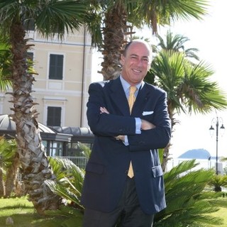 Alassio, Melgrati attacca Parascosso: "Vergognoso utilizzare i bambini per fare campagna elettorale. Vergogna"