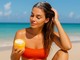Come difendere i capelli dal sole, mare e piscina Come difendere i capelli dal sole, mare e piscina
