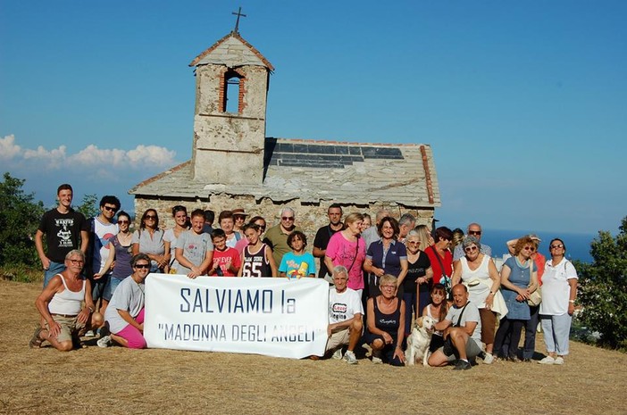 Savona, una quarantina di affezionati sul Monte Ornato per la Madonna degli Angeli