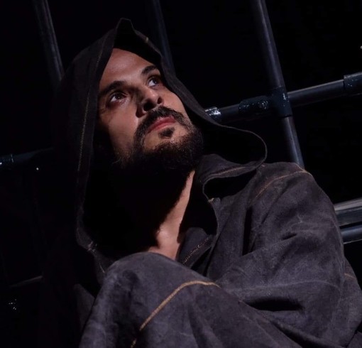 Festival Teatrale Borgio Verezzi, a Maximilian Nisi la menzione speciale della Camera di Commercio Riviere di Liguria Festival Teatrale Borgio Verezzi, a Maximilian Nisi la menzione speciale della Camera di Commercio Riviere di Liguria