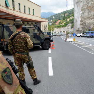 Lega: "Grazie a noi in arrivo altri militari in Liguria"