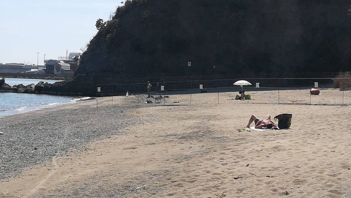 Savona, i gruppi a tutela della Madonnetta chiedono che vengano attivati i servizi per la spiaggia Savona, i gruppi a tutela della Madonnetta chiedono che vengano attivati i servizi per la spiaggia