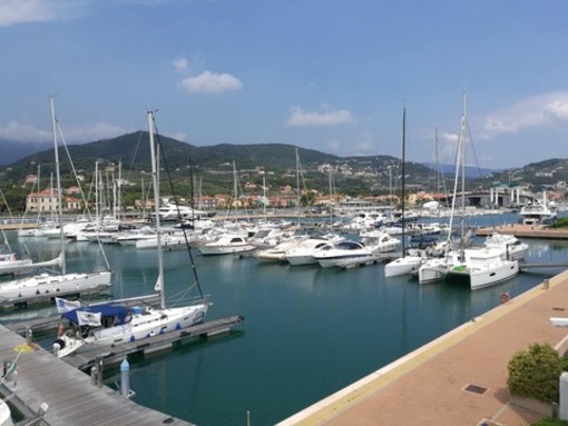 Allo Yacht Club Marina di Loano un “Happy Hour sul Mare” con The Liptones Allo Yacht Club Marina di Loano un “Happy Hour sul Mare” con The Liptones