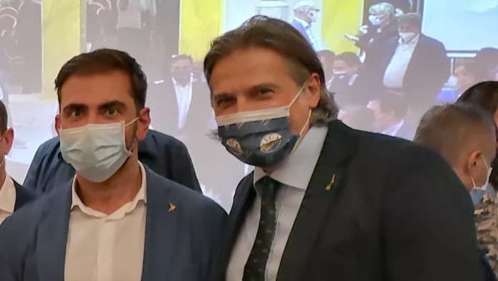 "Agenti con spray e bastone estensibile". La proposta della Lega per l'autodifesa degli agenti di Polizie Locale