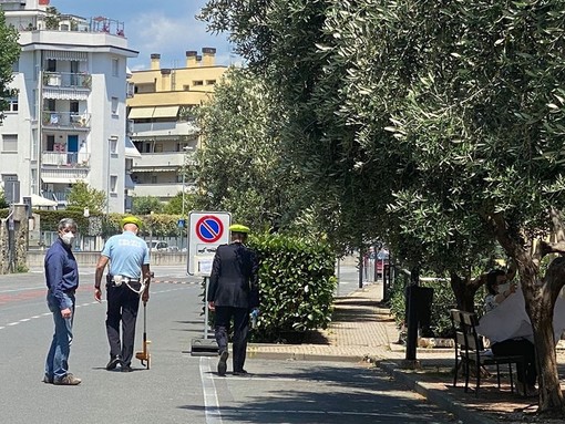 Vado, dopo la protesta degli ambulanti il comune rivede il posizionamento dei banchi Vado, dopo la protesta degli ambulanti il comune rivede il posizionamento dei banchi