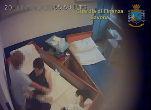 Minacce, insulti e strattoni nell'Rsa di Varazze: nuovi arrestati riconosciuti grazie all'ausilio della direzione sanitaria