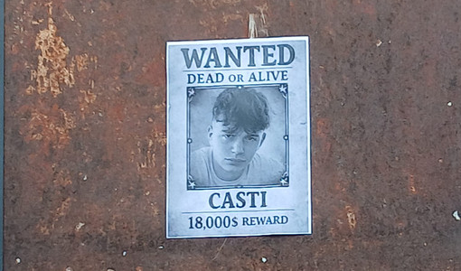 Dego, il paese tappezzato di manifesti "Wanted": il ricercato compie 18 anni Dego, il paese tappezzato di manifesti "Wanted": il ricercato compie 18 anni