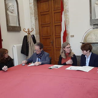 Meeting Industry a Savona: siglato l'accordo tra Meet in Liguria, Confcommercio e Comune Meeting Industry a Savona: siglato l'accordo tra Meet in Liguria, Confcommercio e Comune