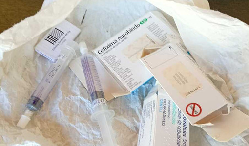 Dego, medicinali e siringhe nei cestini della biblioteca all’aperto: la denuncia del Circolo Culturale Dego, medicinali e siringhe nei cestini della biblioteca all’aperto: la denuncia del Circolo Culturale