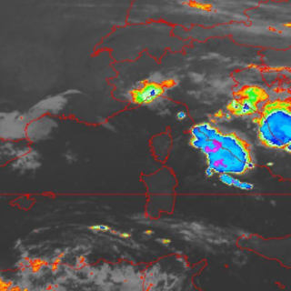 Meteo, dopo la forte pioggia della notte, giornata all'insegna del "parzialmente nuvoloso"